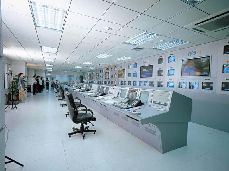 電臺控制室-深圳沈飛全鋼防靜電地板無邊提供